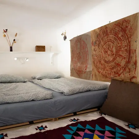 Apartament Gallery Flat In Party District Budapesta