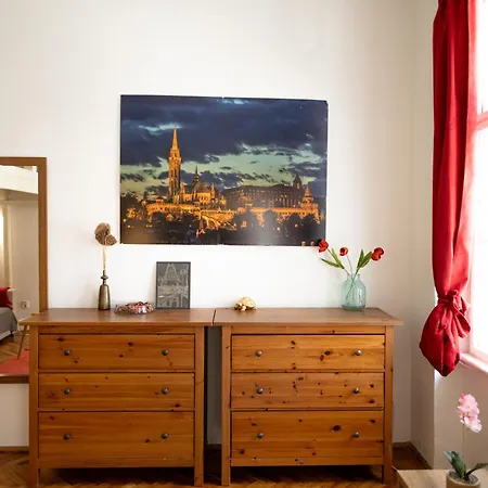 Gallery Flat In Party District Διαμέρισμα