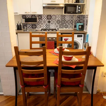 Gallery Flat In Party District Διαμέρισμα